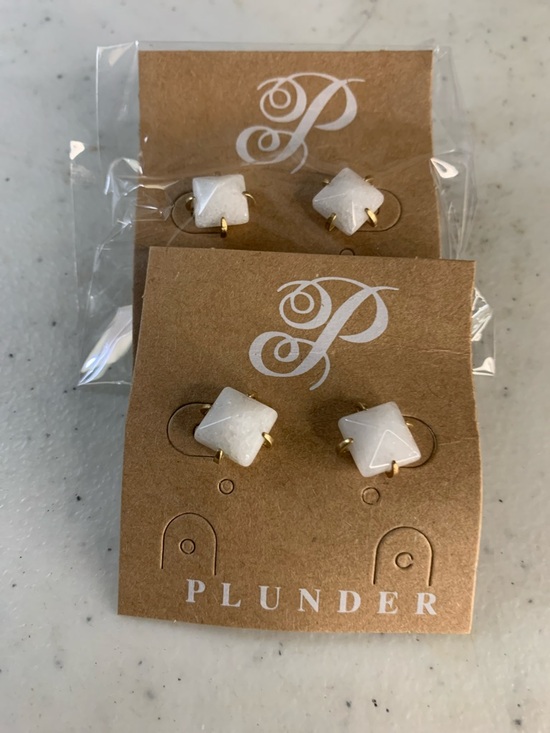 Plunder Jewelry - Plunder Gold-Tone White Diamond Cabochon Stud Earrings